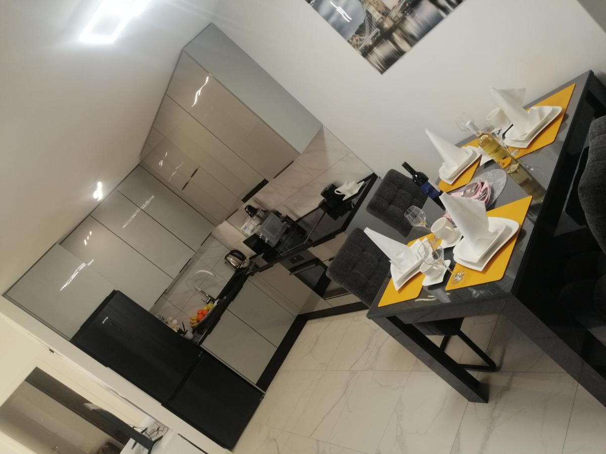 Luxury Apartment Queen Σολίν Εξωτερικό φωτογραφία